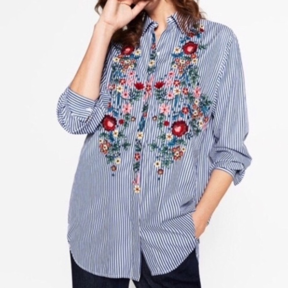floral embroidered zara button down!